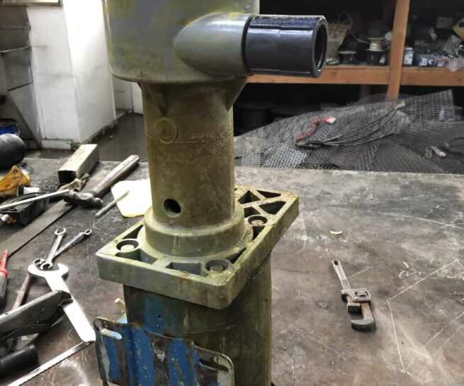 Solution agitation pump